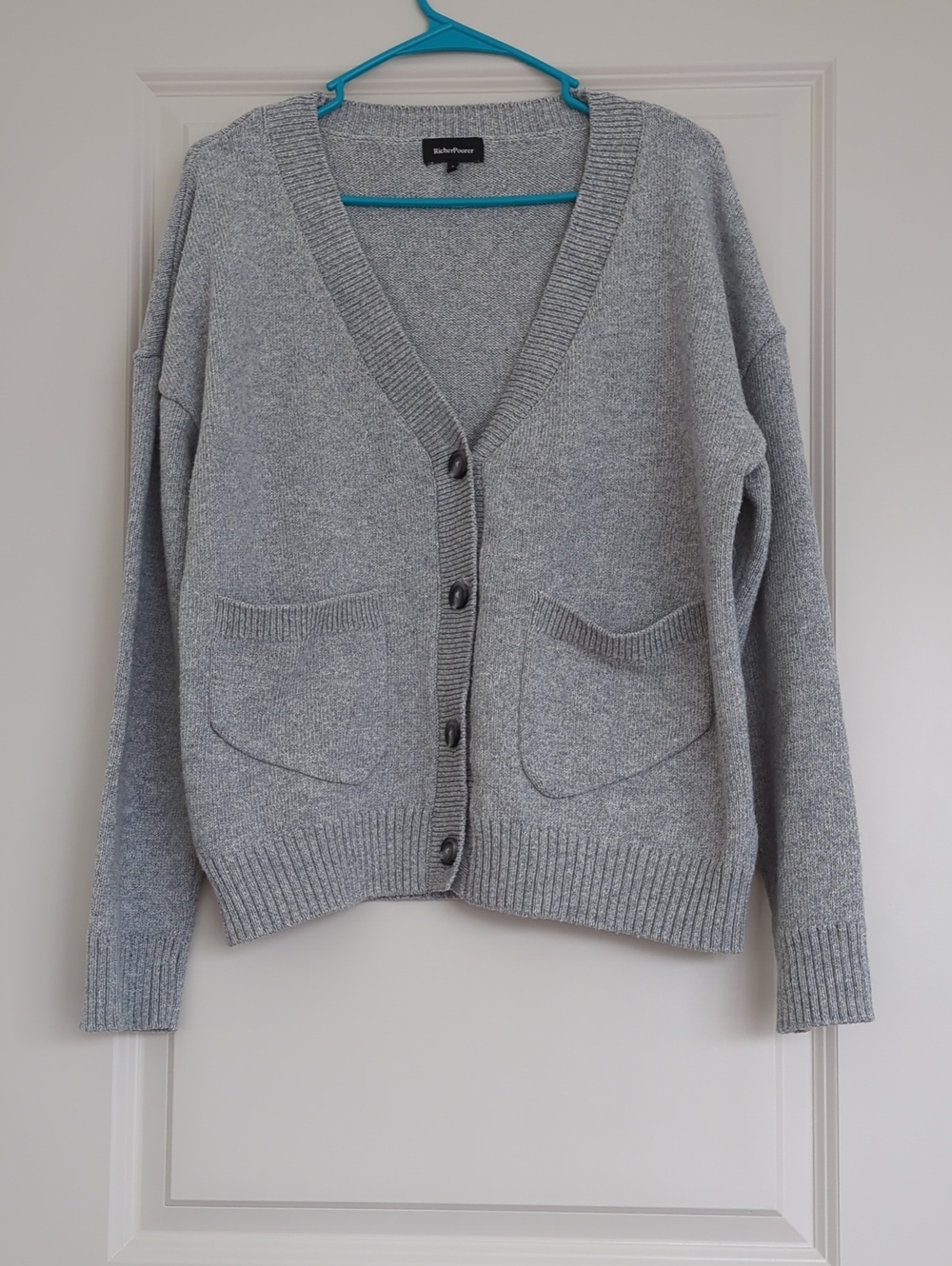 RicherPoorer Slouchy Boyfriend Light Gray V-Neck Button Front Cardigan - Small